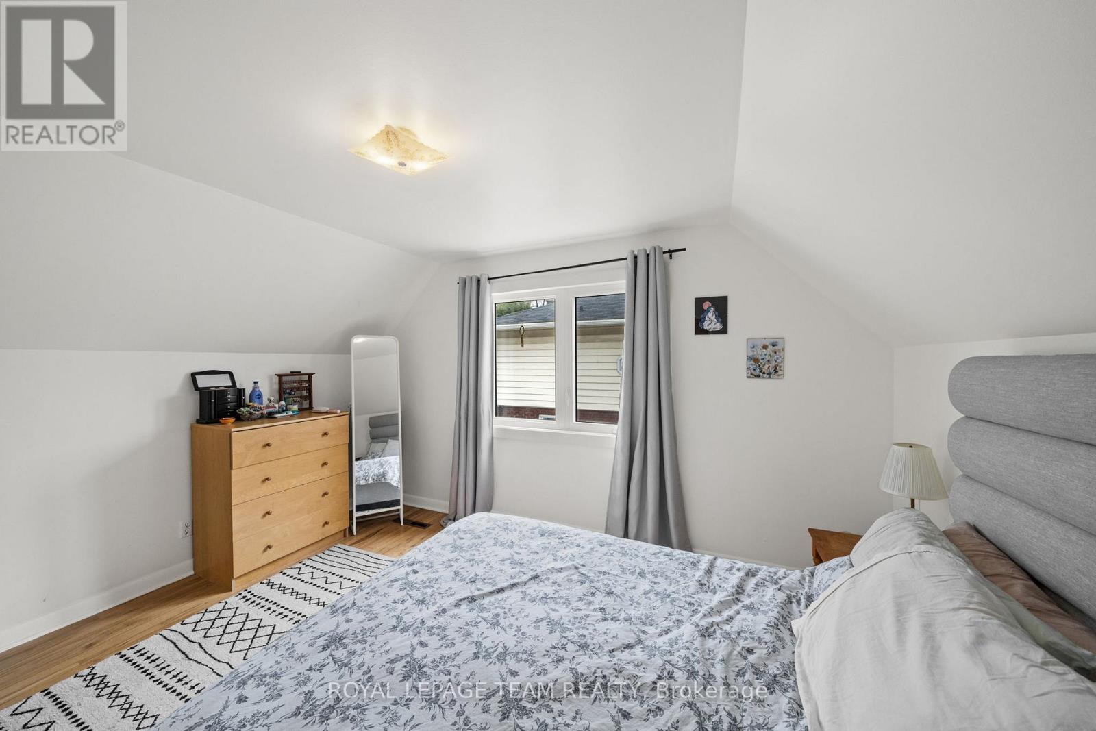 873 Smyth Road, Ottawa, Ontario  K1G 1P4 - Photo 26 - X13083488
