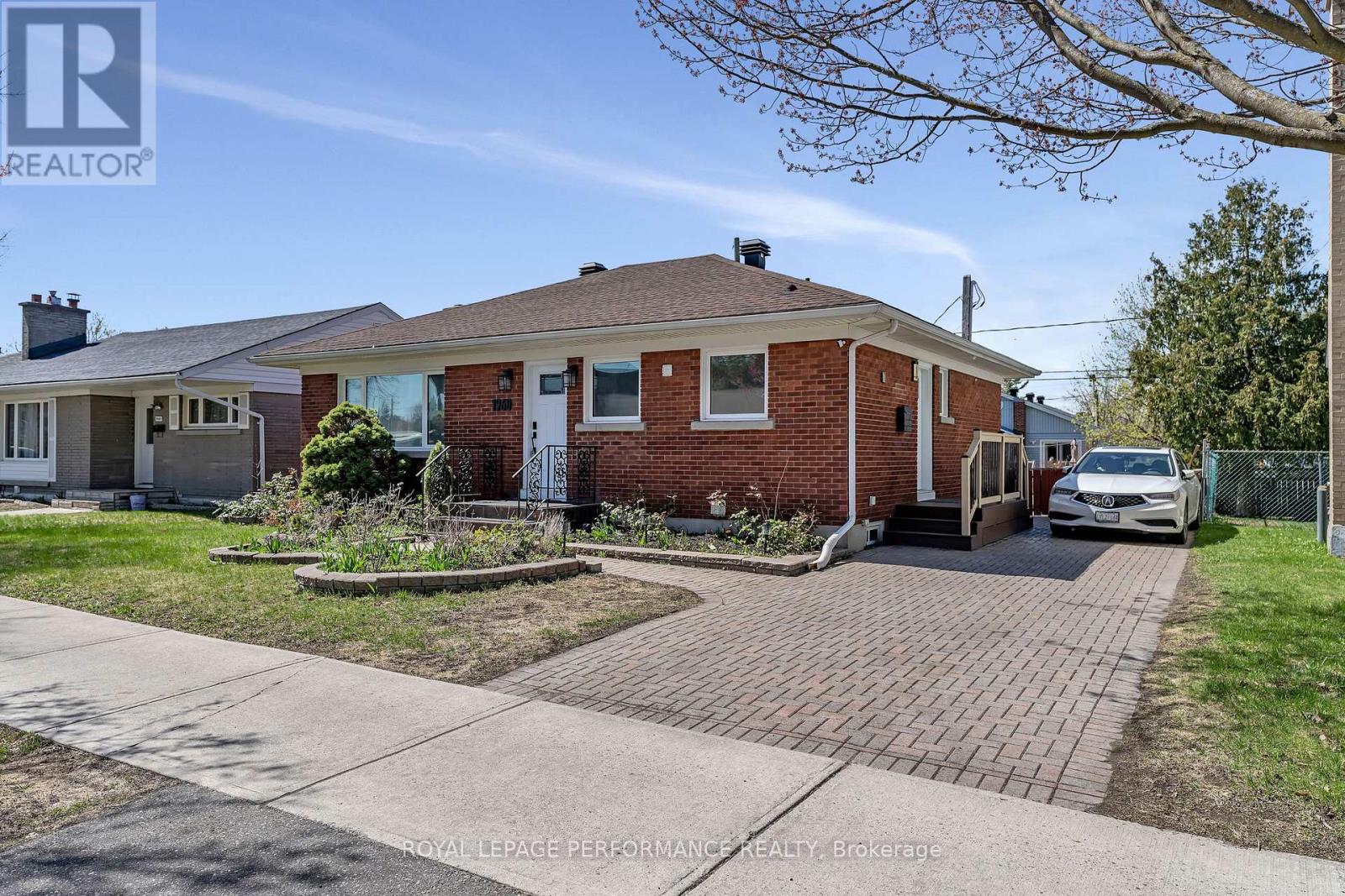 1960 Othello Avenue, Ottawa, Ontario  K1G 2A4 - Photo 2 - X13083514