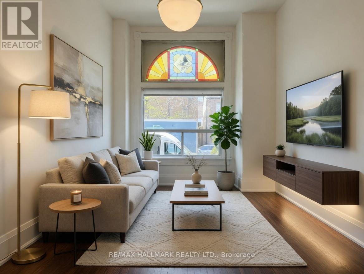 261 Ossington Avenue, Toronto, Ontario  M6J 3A1 - Photo 2 - C13078170