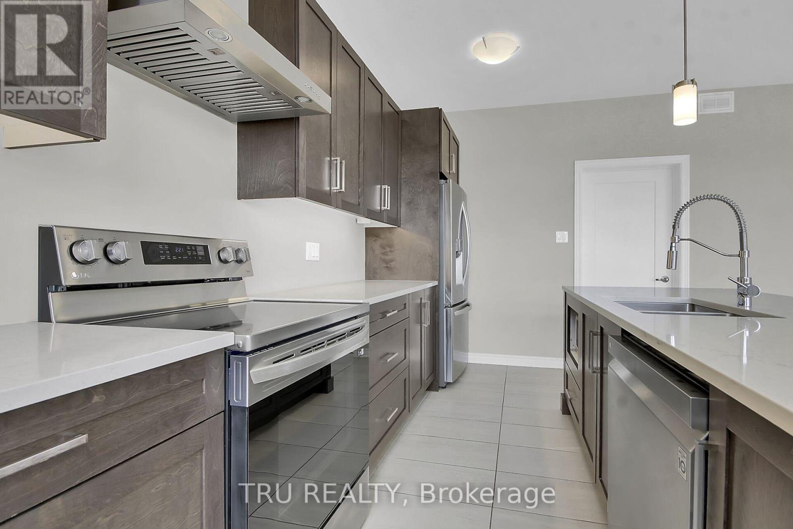 83 Douglas Brown Way, Arnprior, Ontario  K7S 0K1 - Photo 12 - X12848512