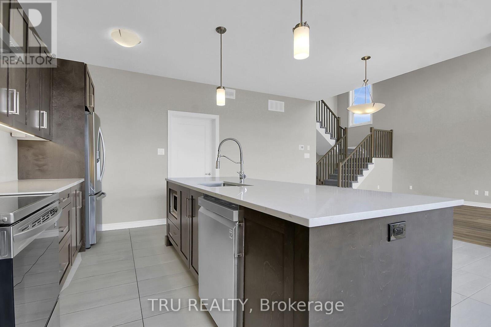 83 Douglas Brown Way, Arnprior, Ontario  K7S 0K1 - Photo 11 - X12848512