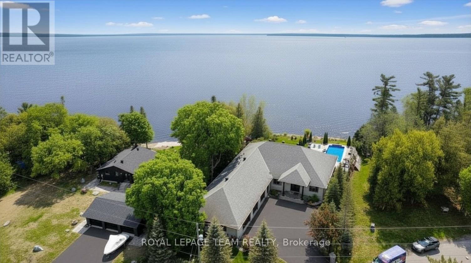 3886 ARMITAGE AVENUE, Ottawa, Ontario