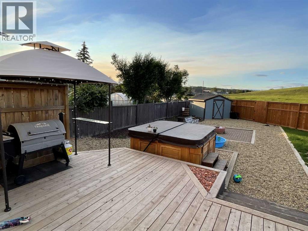 8210 104 Avenue, Peace River, Alberta  T8S 1X9 - Photo 5 - A2272074