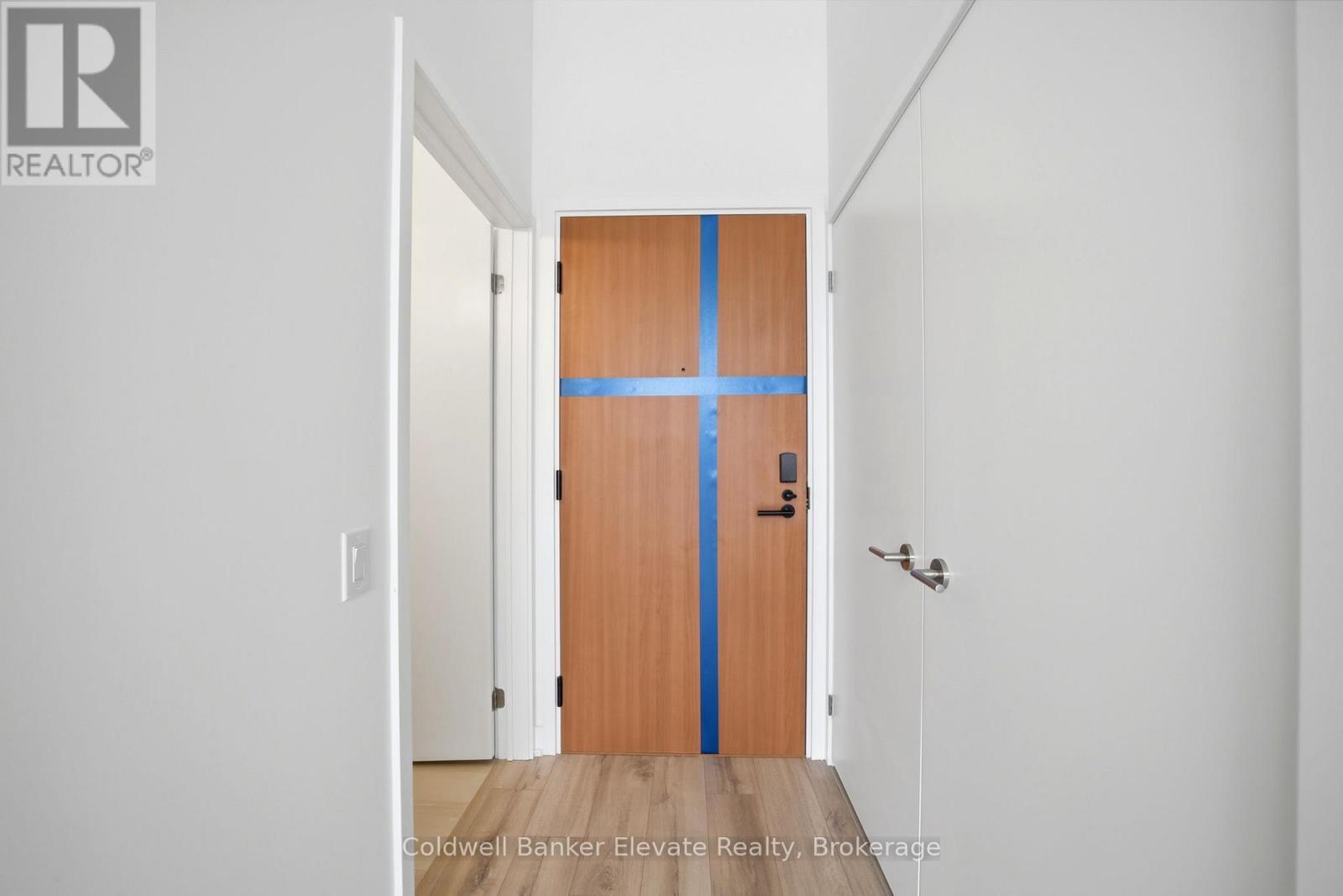 1113 - 1660 Bloor Street, Toronto, Ontario  M6P 1B1 - Photo 4 - W13083222