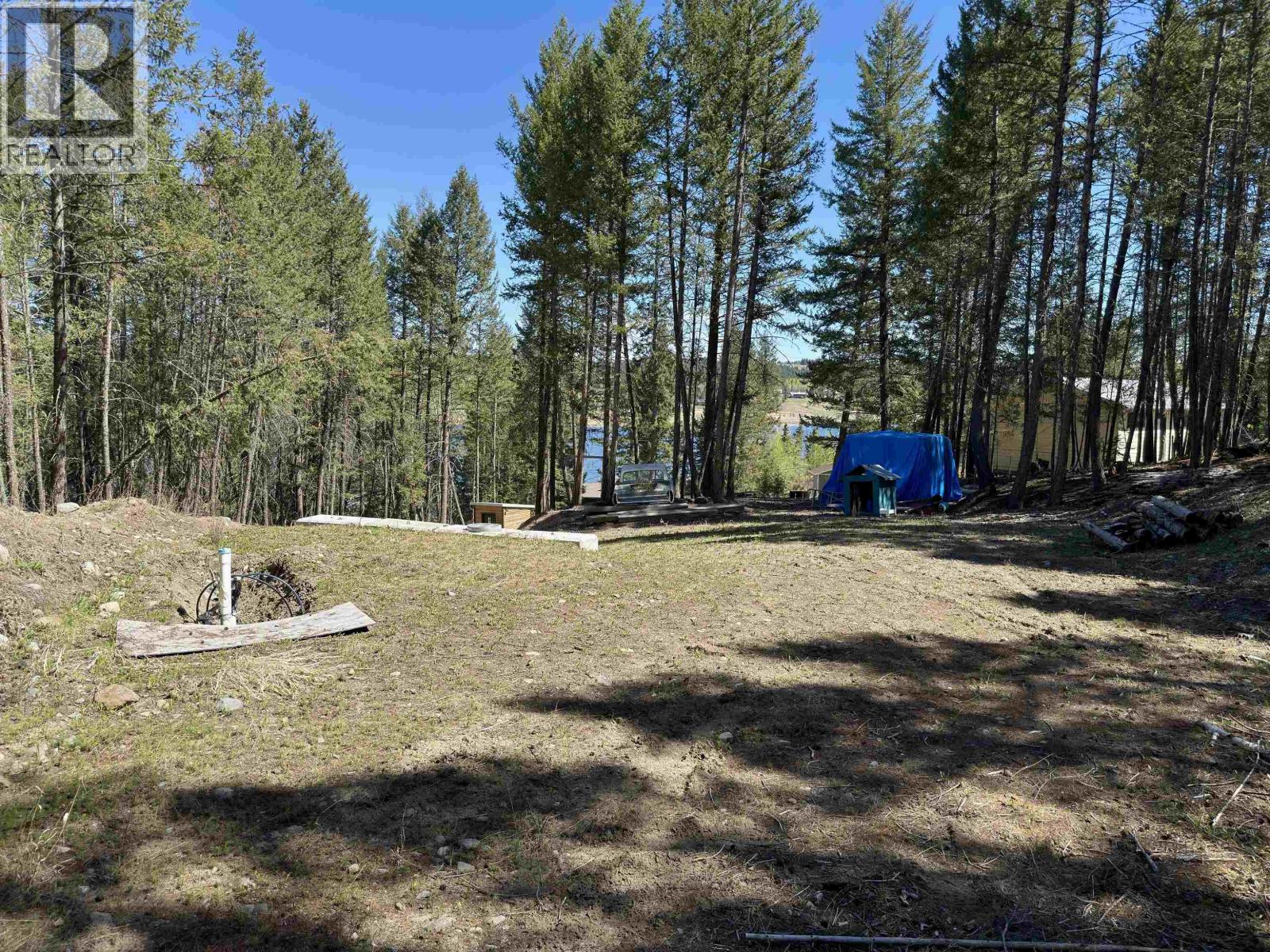 5444 Saunders Crescent, 103 Mile House, British Columbia  V0K 2E1 - Photo 10 - R3089608