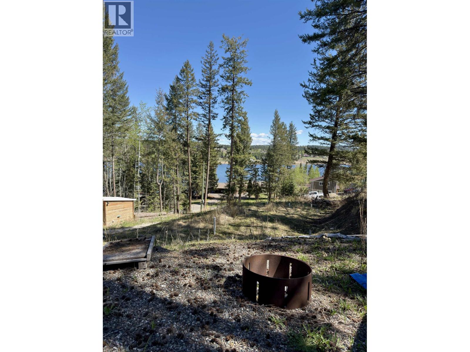 5444 Saunders Crescent, 103 Mile House, British Columbia  V0K 2E1 - Photo 8 - R3089608