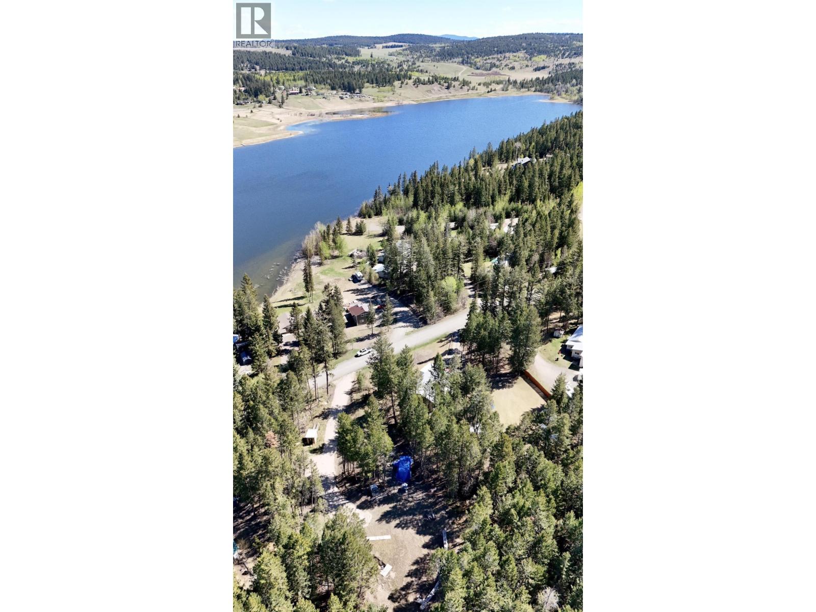 5444 Saunders Crescent, 103 Mile House, British Columbia  V0K 2E1 - Photo 11 - R3089608