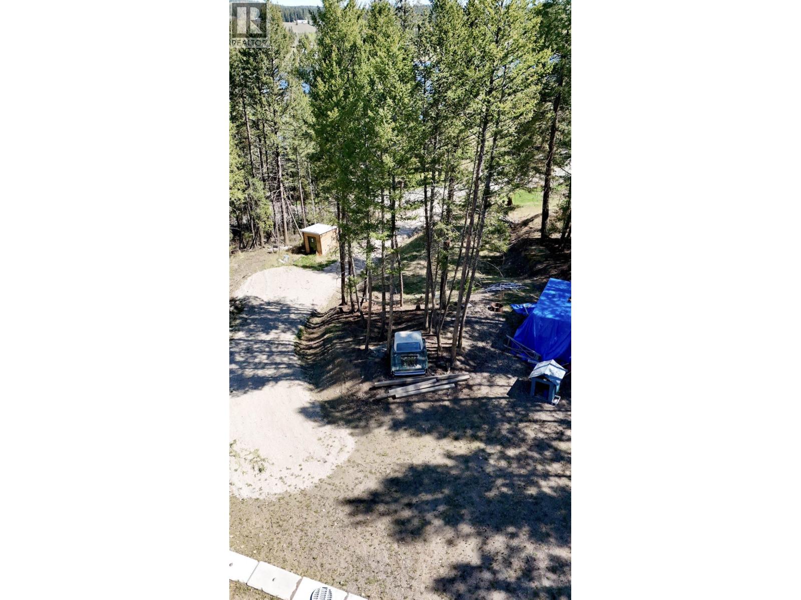 5444 Saunders Crescent, 103 Mile House, British Columbia  V0K 2E1 - Photo 16 - R3089608