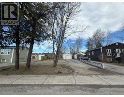 8 1/2 Main Street