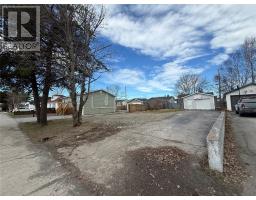 8 1/2 Main Street