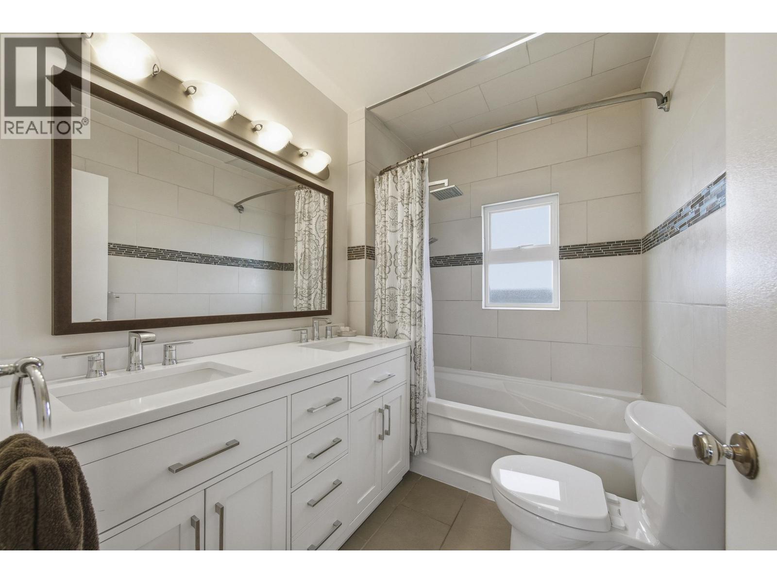 4850 Highlawn Drive, Burnaby, British Columbia  V5C 3T1 - Photo 16 - R3119376
