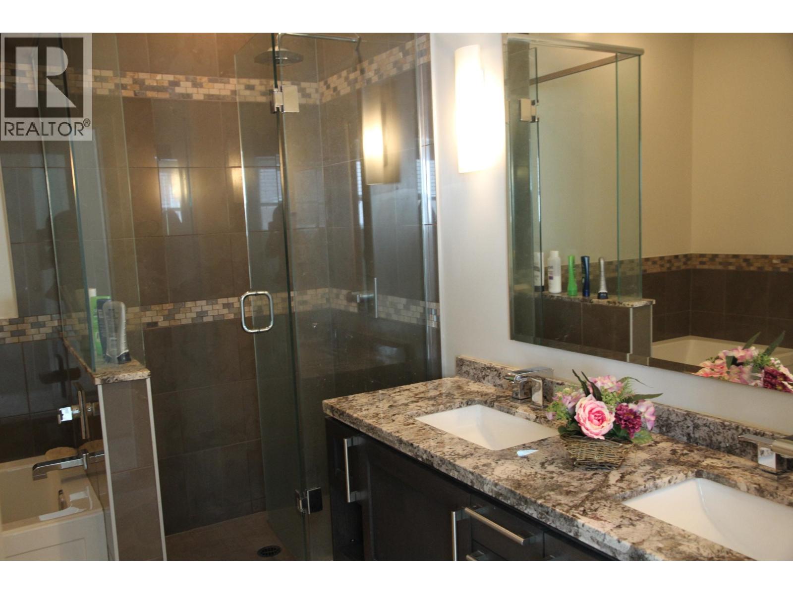 4 5879 Gray Ave, Vancouver, British Columbia  V6S 0A9 - Photo 11 - R3119360