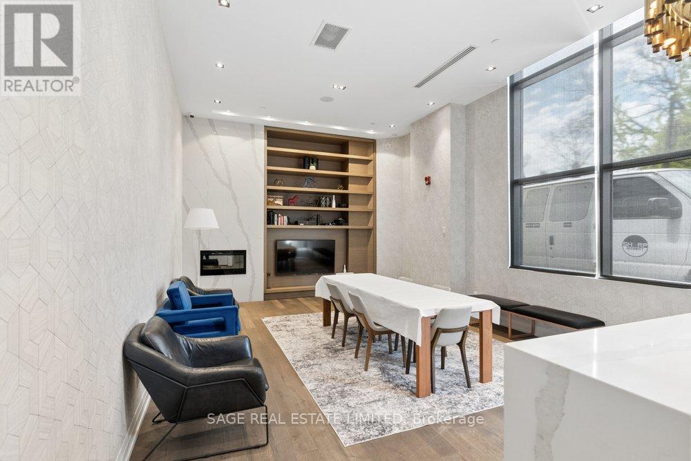 207 - 835 St Clair Avenue W, Toronto, Ontario  M6C 0A8 - Photo 32 - C13083452