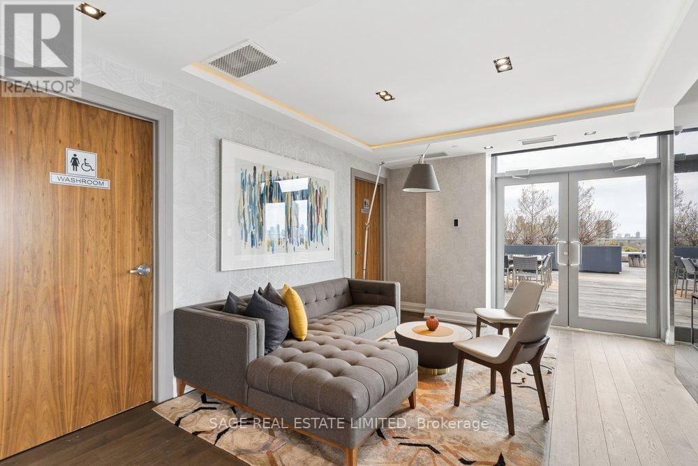 207 - 835 St Clair Avenue W, Toronto, Ontario  M6C 0A8 - Photo 39 - C13083452