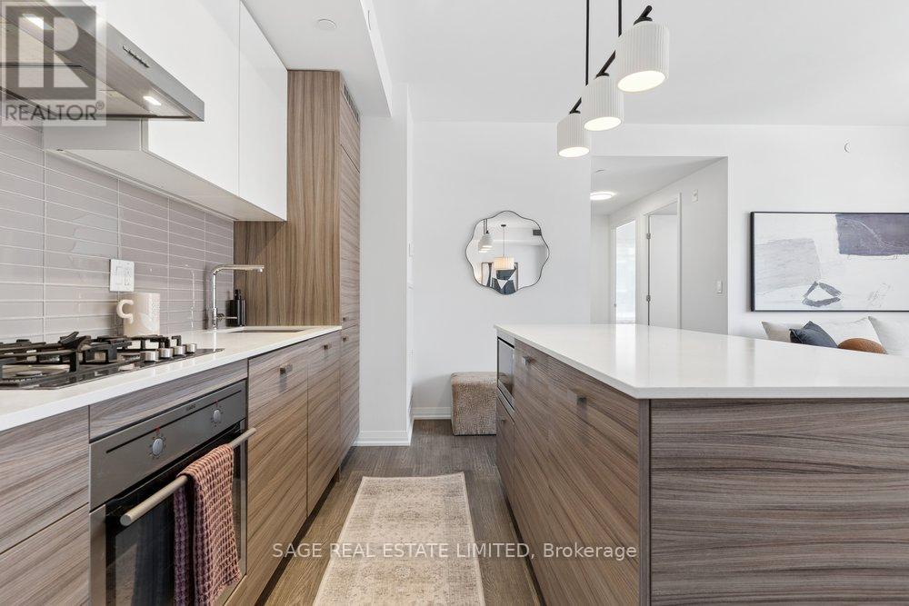 207 - 835 St Clair Avenue W, Toronto, Ontario  M6C 0A8 - Photo 6 - C13083452