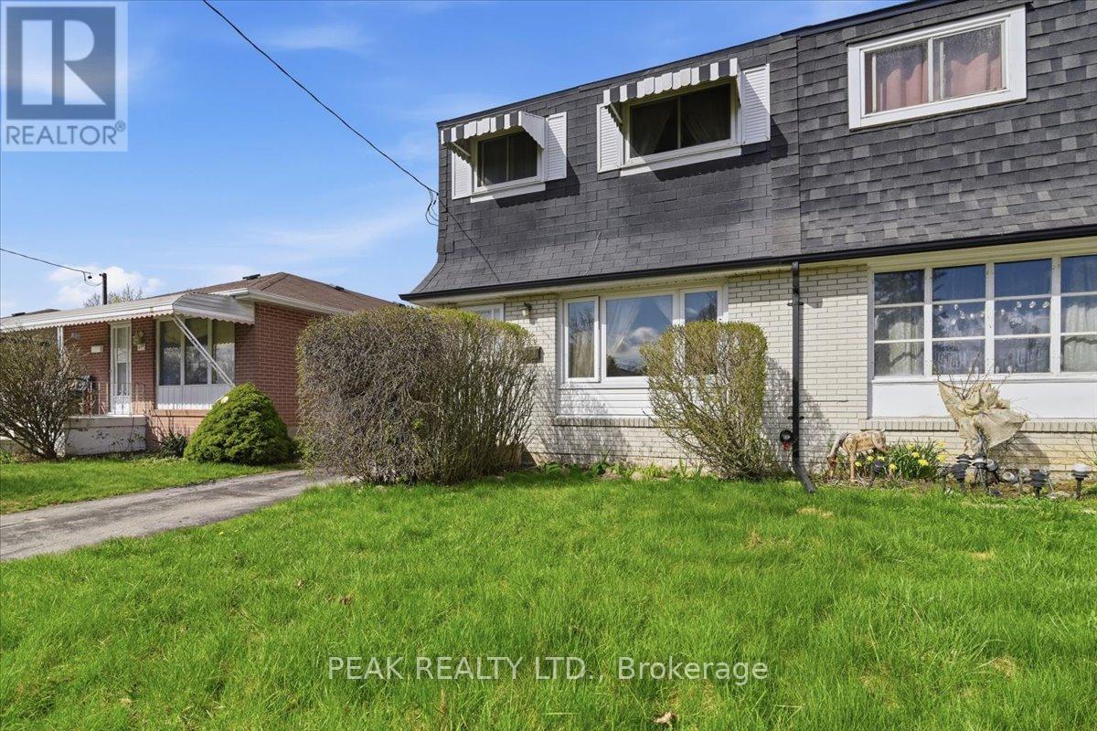 644 Perry Crescent, Oshawa, Ontario  L1J 2E3 - Photo 3 - E13072864