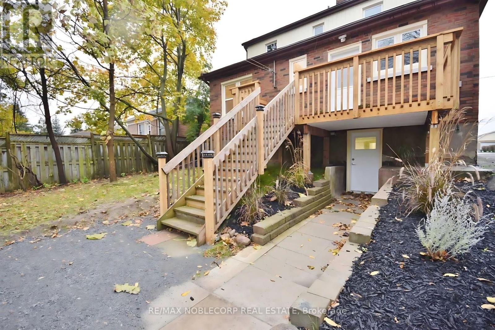 LOWER - 77 EASTLAWN STREET, Oshawa, Ontario