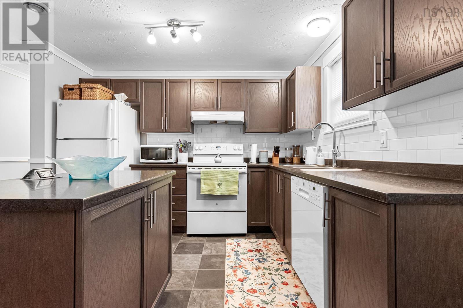 2 First Street, Lakeside, Nova Scotia  B3T 1B1 - Photo 12 - 202606132