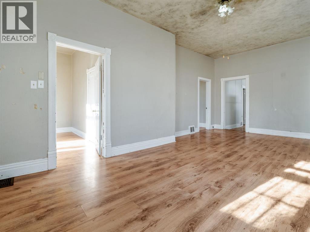 1249 5a Avenue S, Lethbridge, Alberta  T1J 0T3 - Photo 6 - A2283505