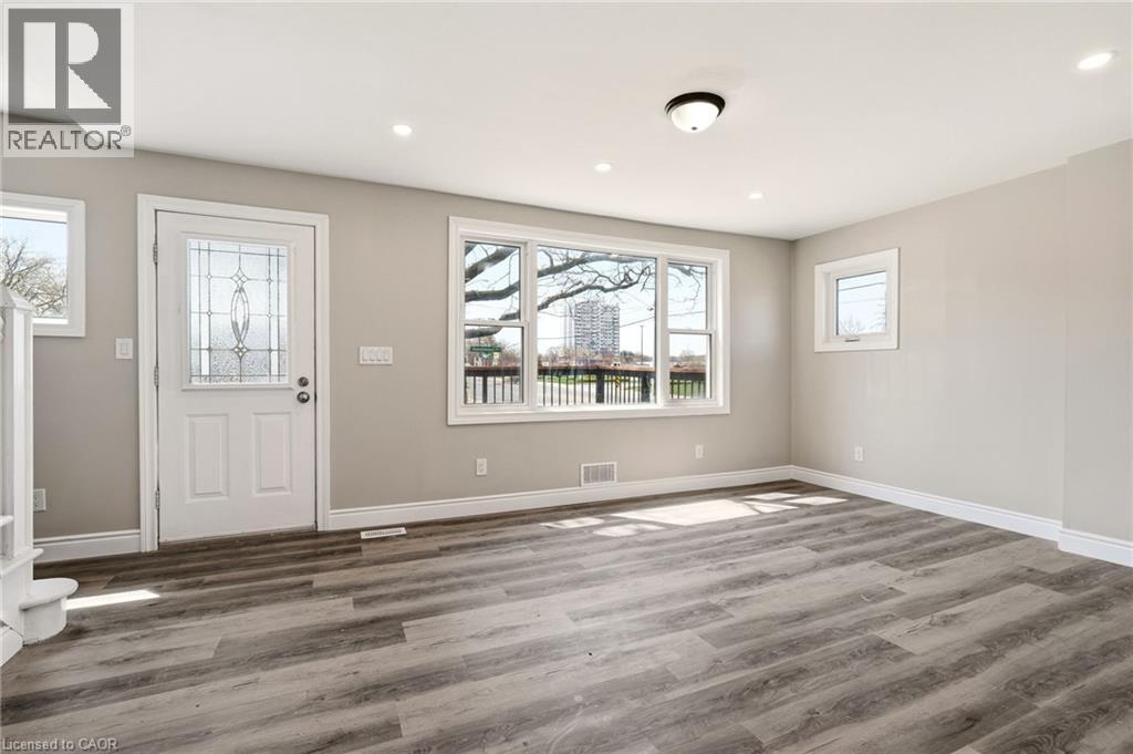 267 Vansitmart Avenue, Hamilton, Ontario  L8H 3B2 - Photo 5 - 40824054