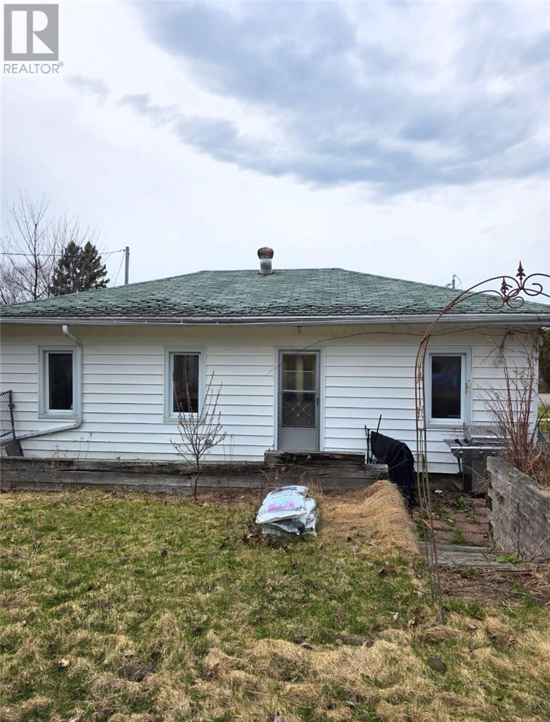10 Cuthbertson Drive, Lively, Ontario  P3Y 1B9 - Photo 2 - 2127518