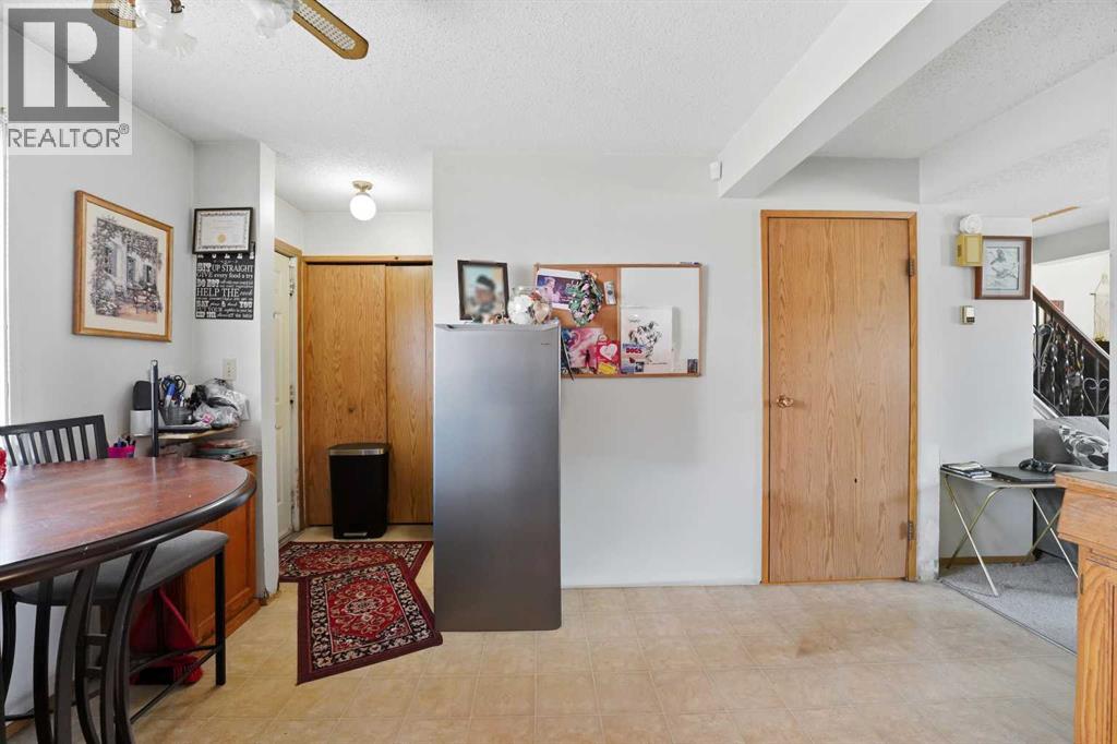 39 Greene Close, Red Deer, Alberta  T4P 3B4 - Photo 6 - A2306815