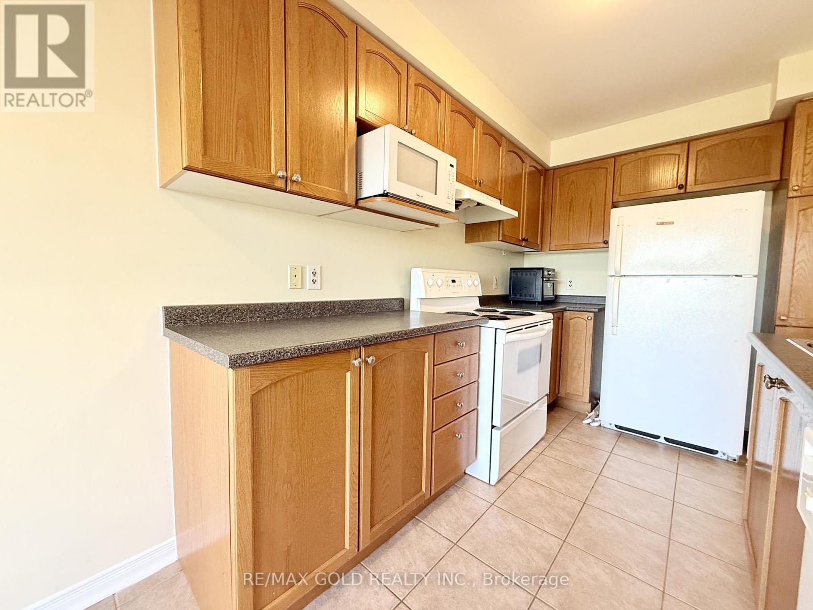 13 Bamboo Grove, Brampton, Ontario  L6R 0L9 - Photo 15 - W13083418