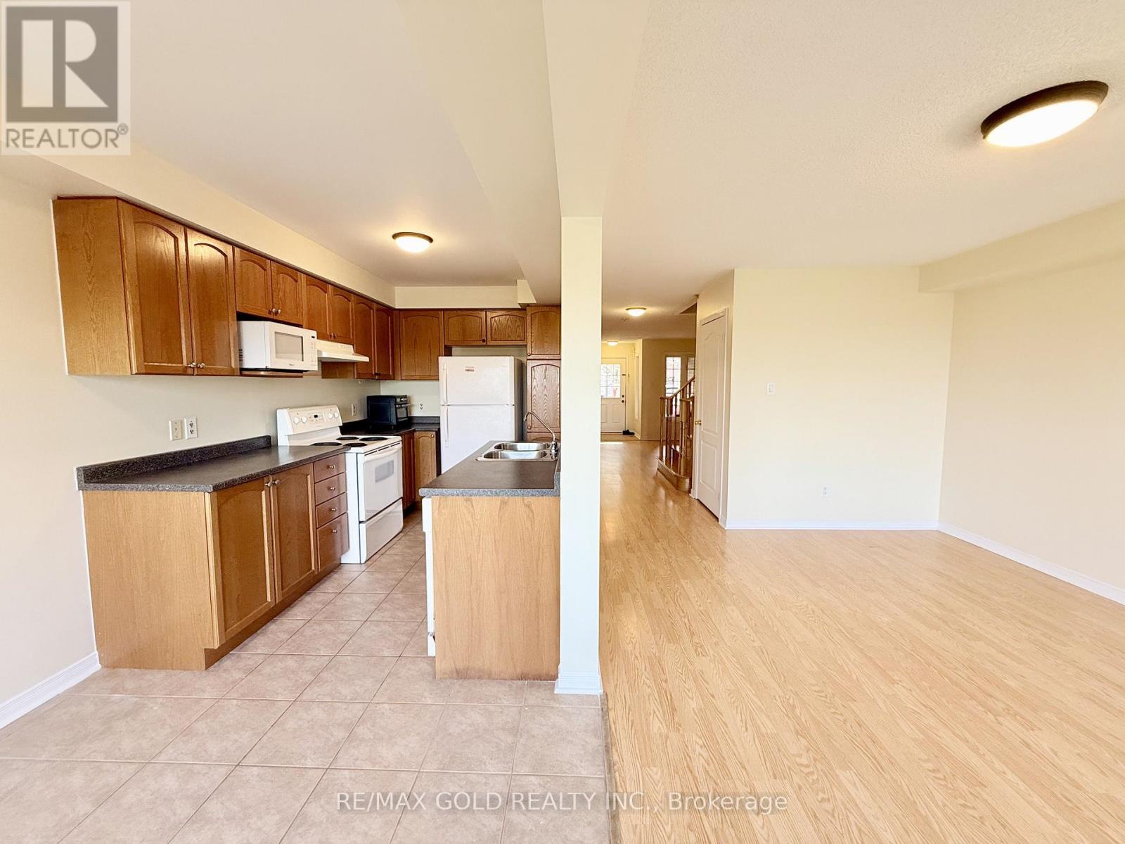 13 Bamboo Grove, Brampton, Ontario  L6R 0L9 - Photo 9 - W13083418