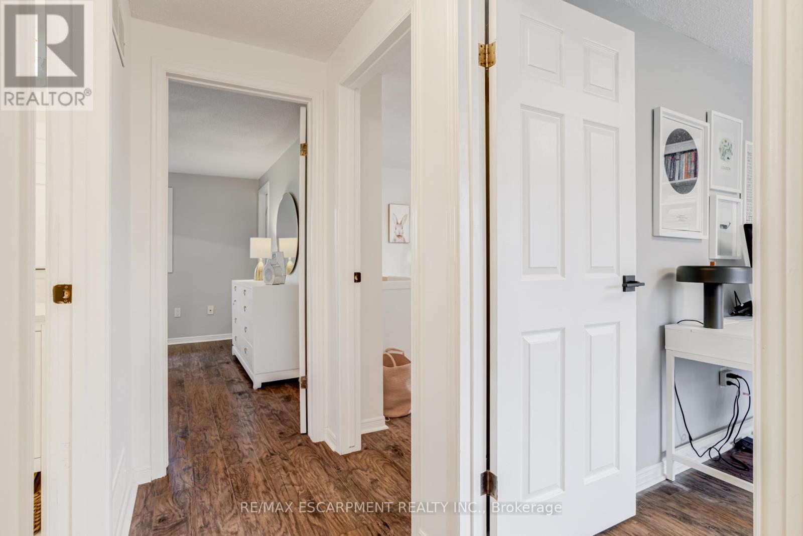1527 Riley Avenue, Burlington, Ontario  L7M 3C3 - Photo 19 - W13083426