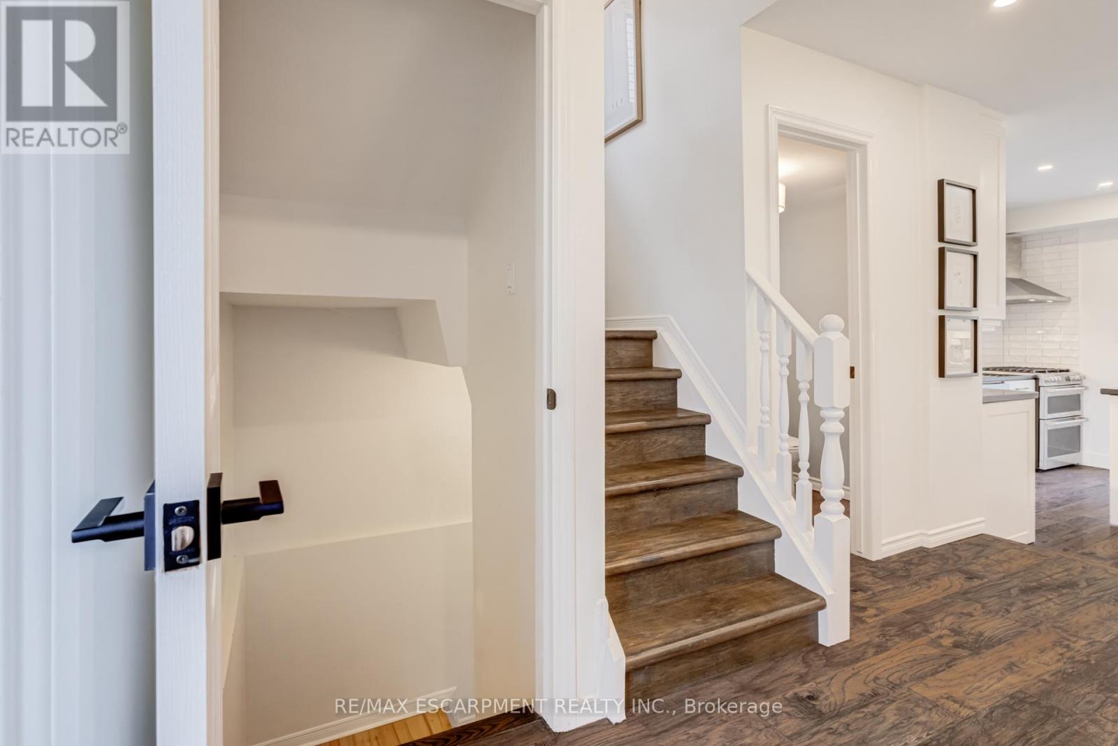 1527 Riley Avenue, Burlington, Ontario  L7M 3C3 - Photo 30 - W13083426