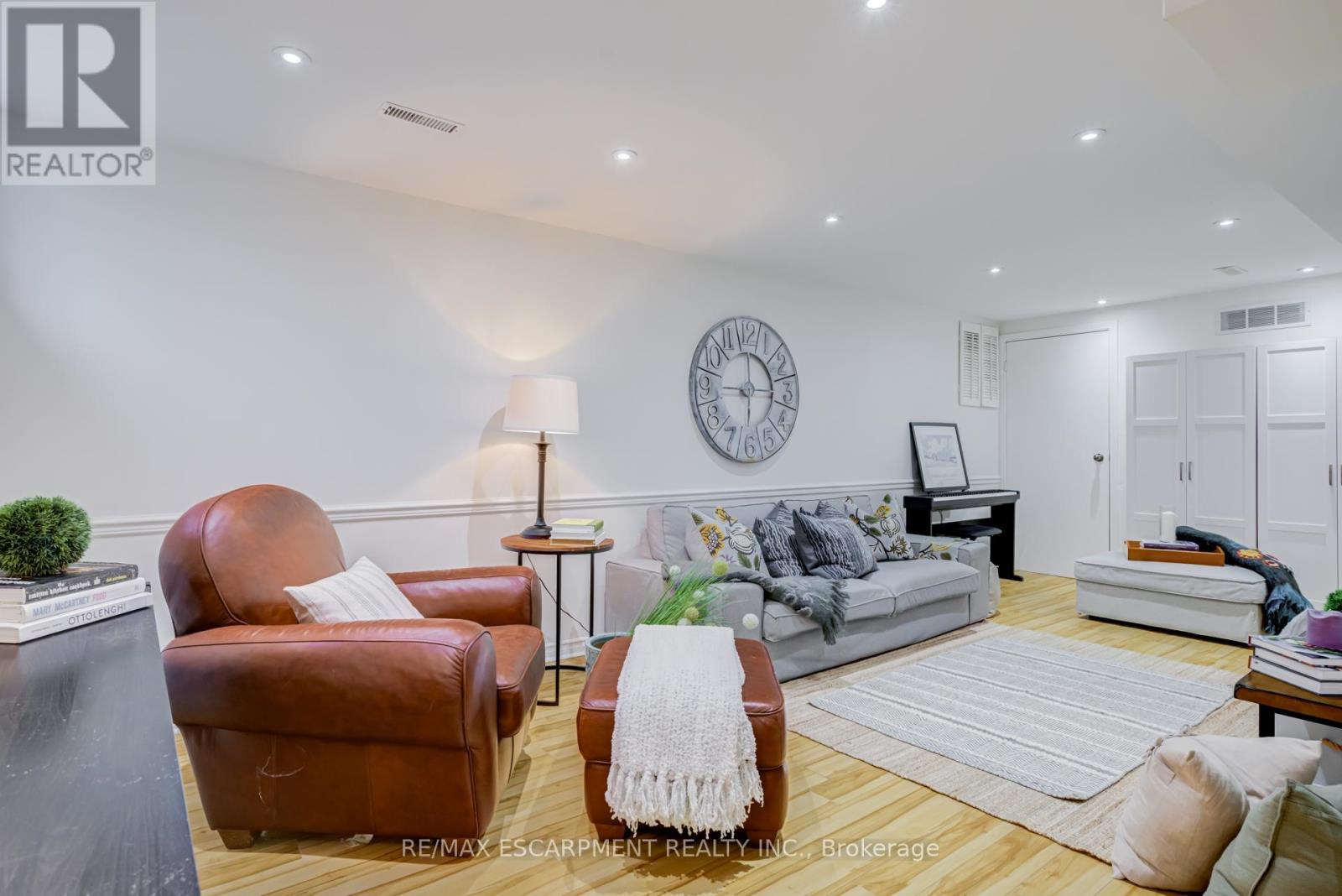 1527 Riley Avenue, Burlington, Ontario  L7M 3C3 - Photo 34 - W13083426