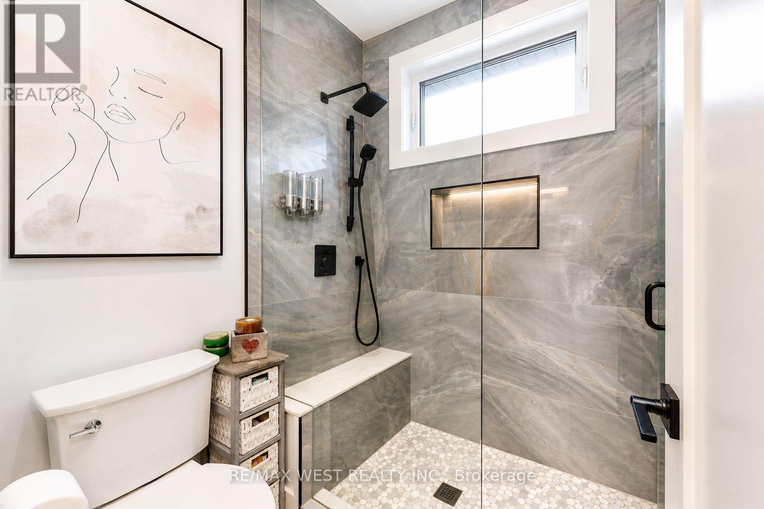 6 Creston Road, Toronto, Ontario  M6A 1J1 - Photo 26 - W13083448