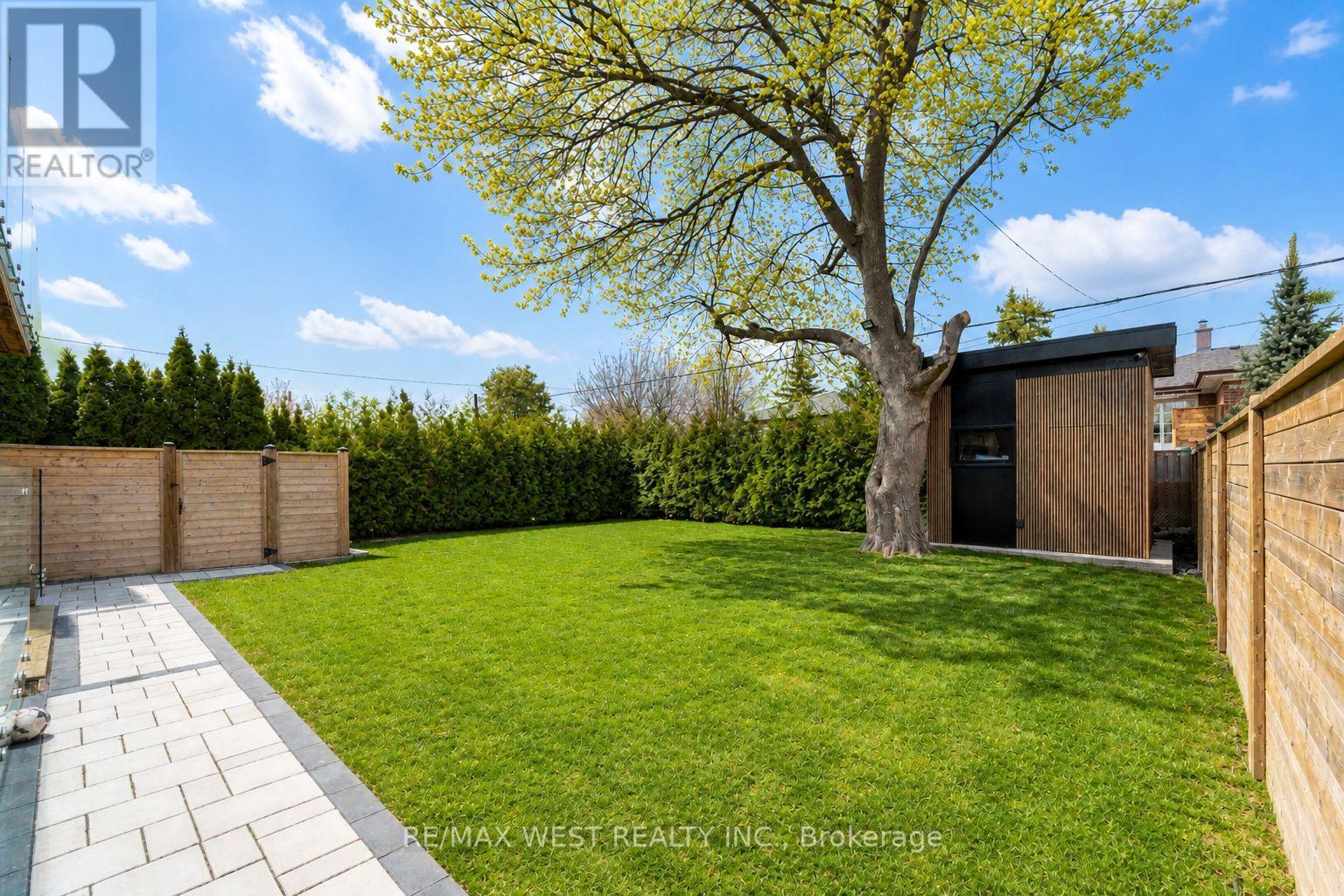 6 Creston Road, Toronto, Ontario  M6A 1J1 - Photo 35 - W13083448