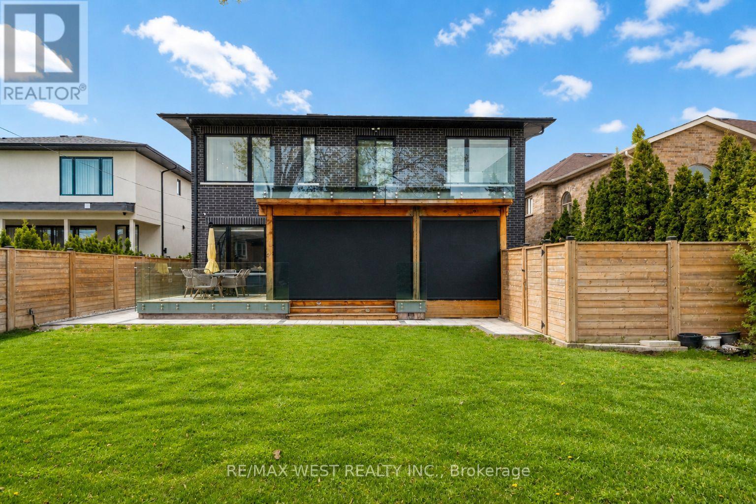 6 Creston Road, Toronto, Ontario  M6A 1J1 - Photo 36 - W13083448