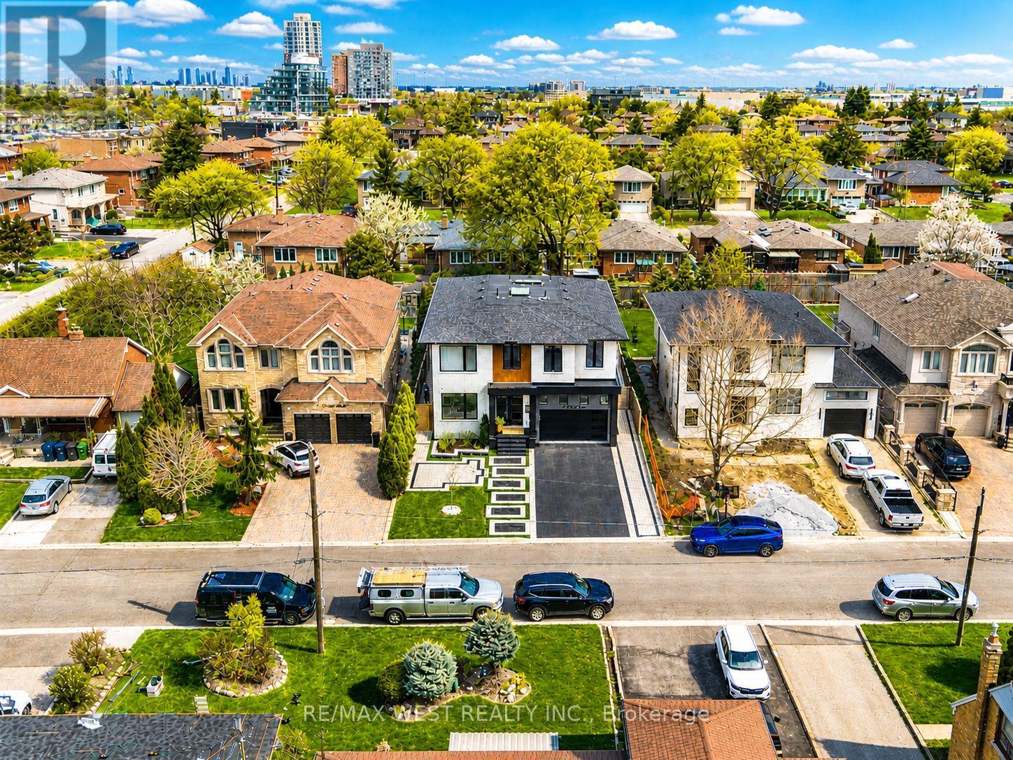 6 Creston Road, Toronto, Ontario  M6A 1J1 - Photo 49 - W13083448