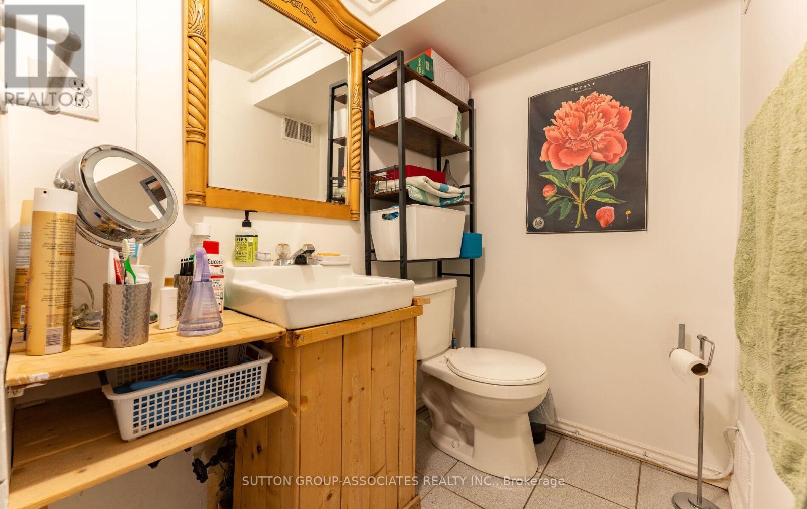 Lower - 57 Aziel Street, Toronto, Ontario  M6P 2N8 - Photo 15 - W13083524