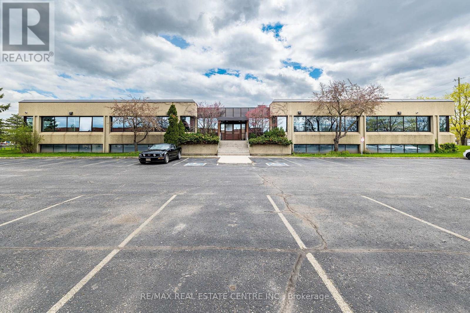 220 ADVANCE BOULEVARD, Brampton, Ontario