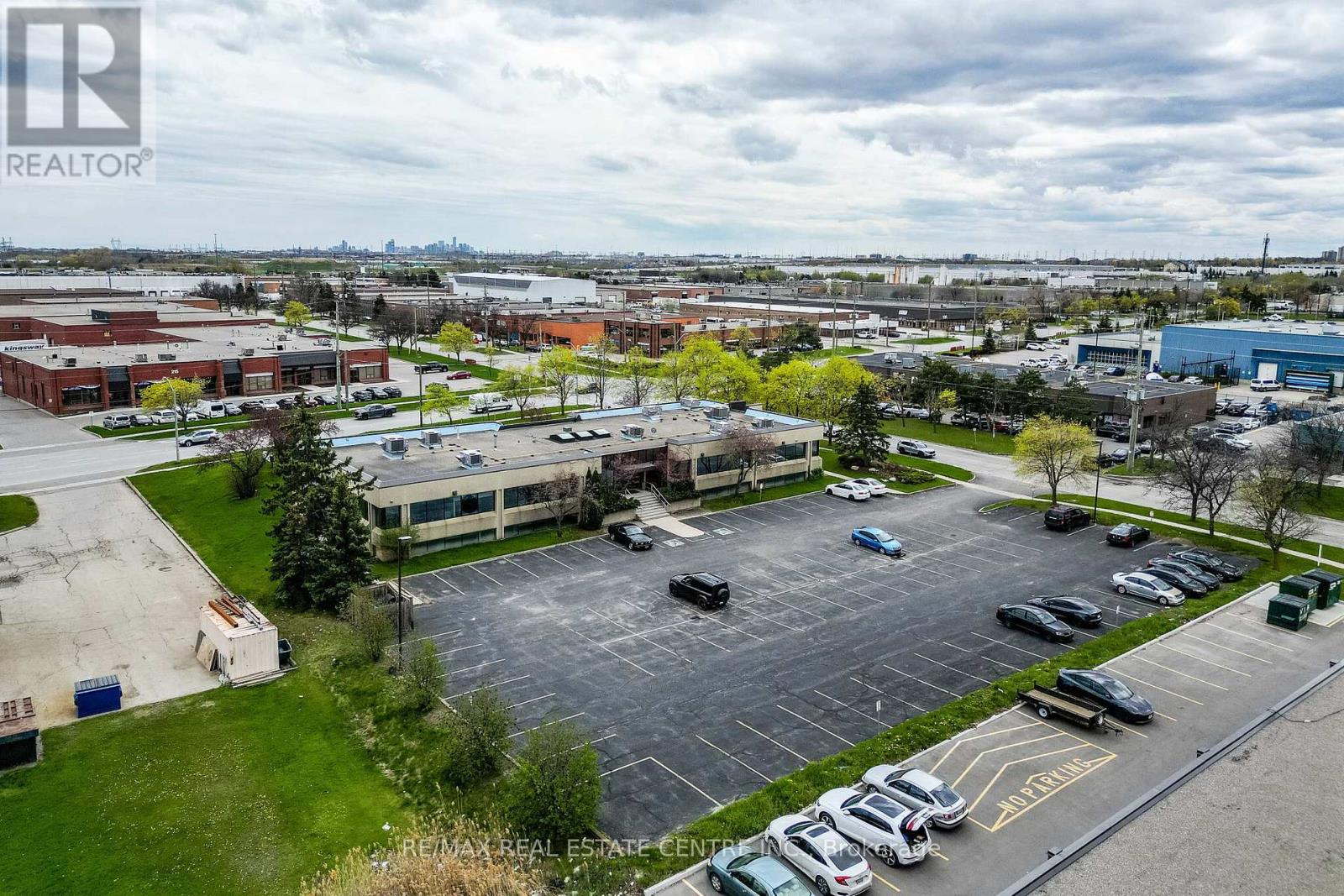 220 Advance Boulevard, Brampton, Ontario  L6T 4J5 - Photo 5 - W13083556
