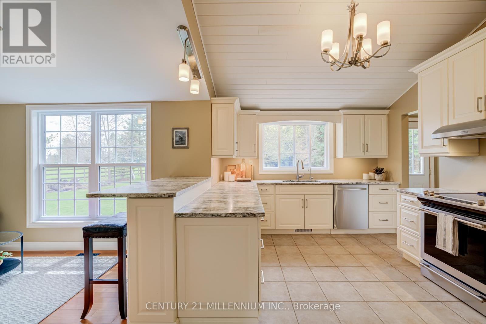 20280 Shaws Creek Road, Caledon, Ontario  L7K 1K6 - Photo 6 - W13083566