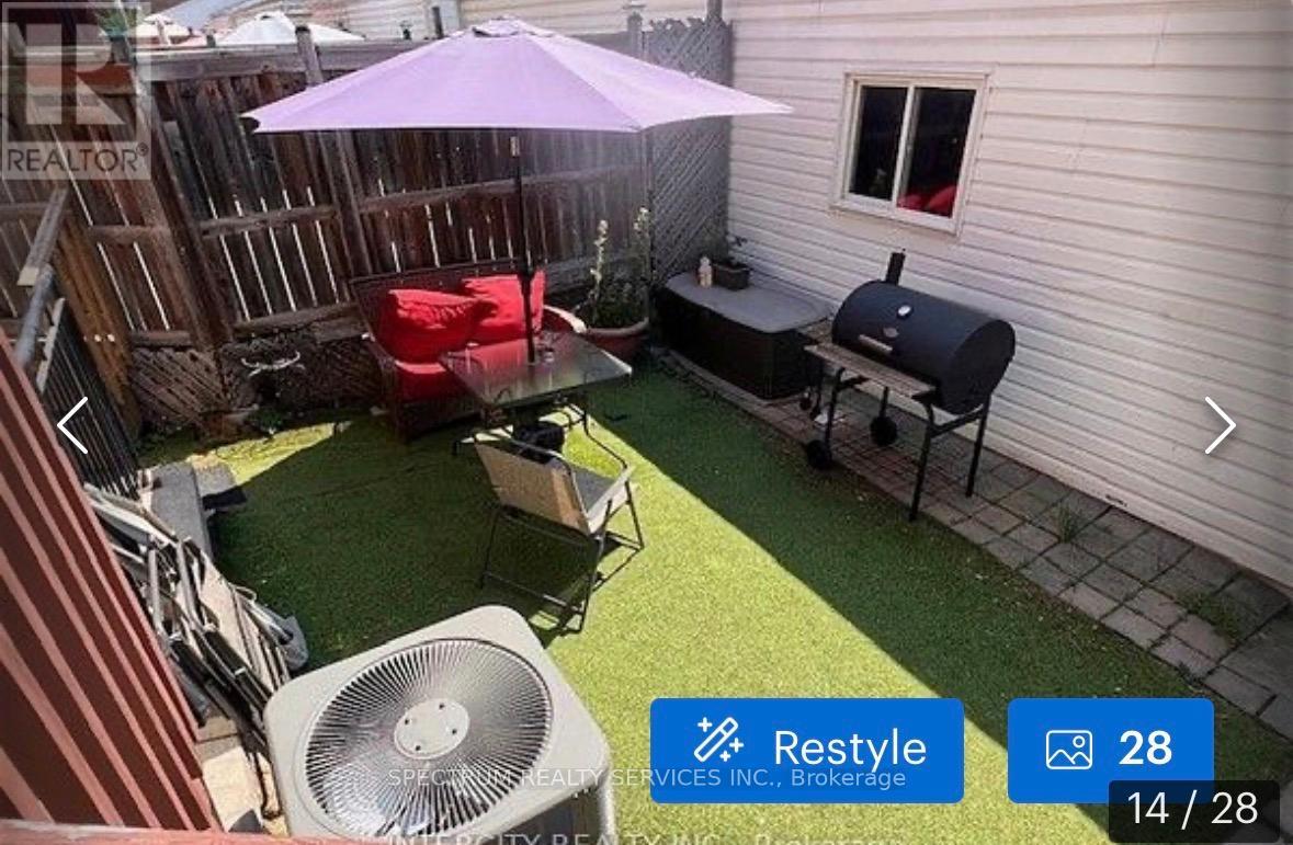 17 Estoril Terrace, Toronto, Ontario  M6N 5E1 - Photo 10 - W13083568