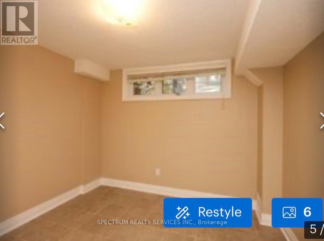 17 Estoril Terrace, Toronto, Ontario  M6N 5E1 - Photo 7 - W13083568
