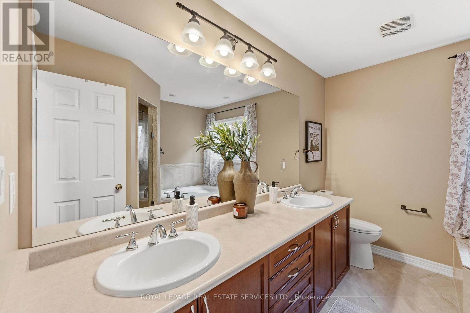 2460 Springforest Drive, Oakville, Ontario  L6M 0A1 - Photo 21 - W13083584