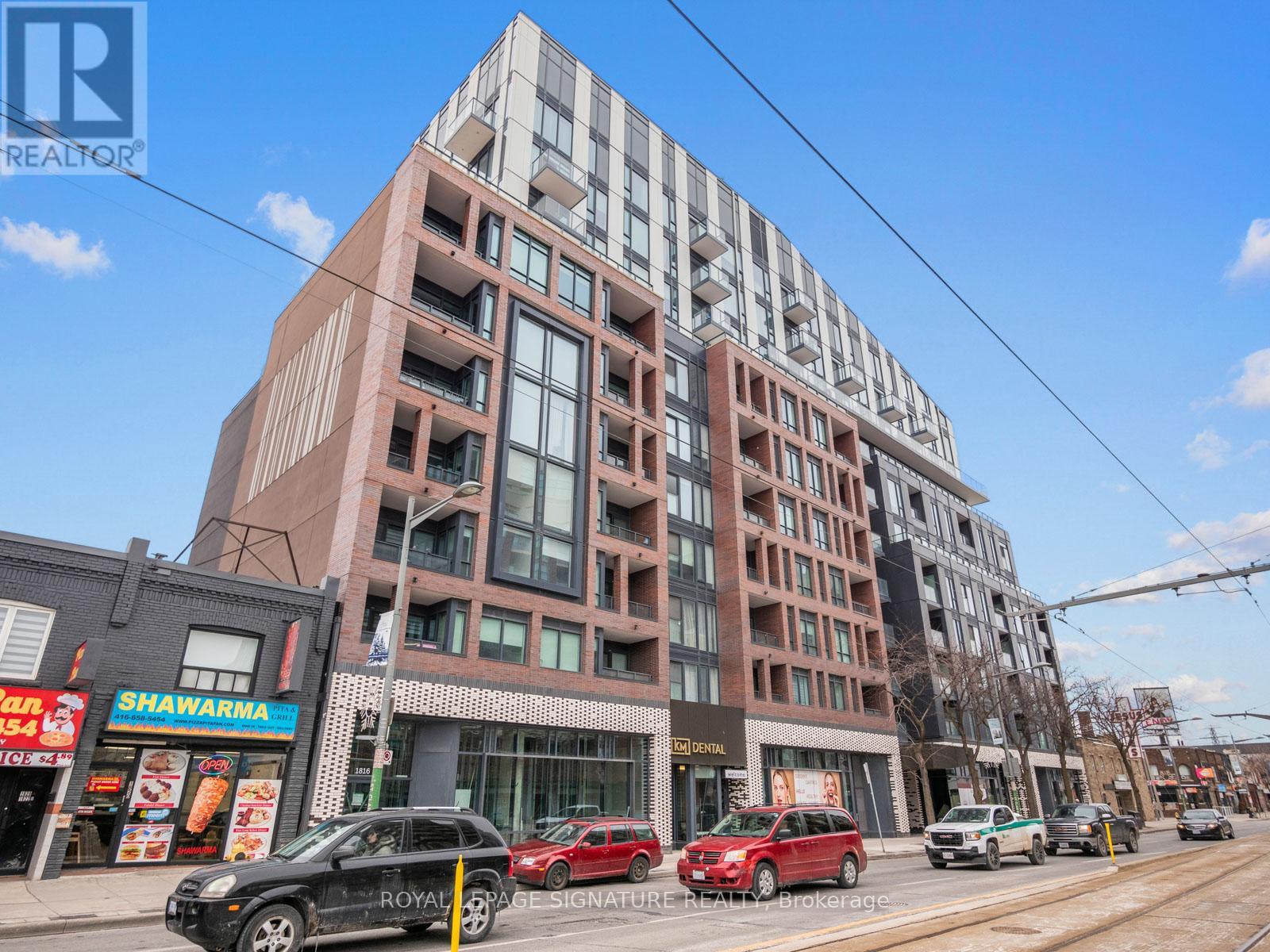 403 - 1808 St Clair Avenue, Toronto, Ontario  M6N 0C1 - Photo 4 - W12901662