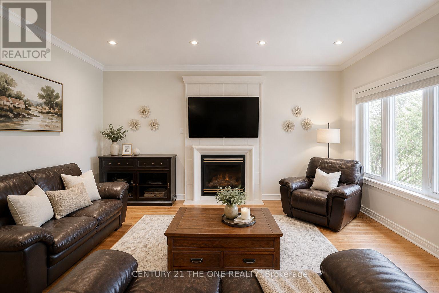 58 Shadow Falls Drive, Richmond Hill, Ontario  L4E 4J9 - Photo 10 - N12967870