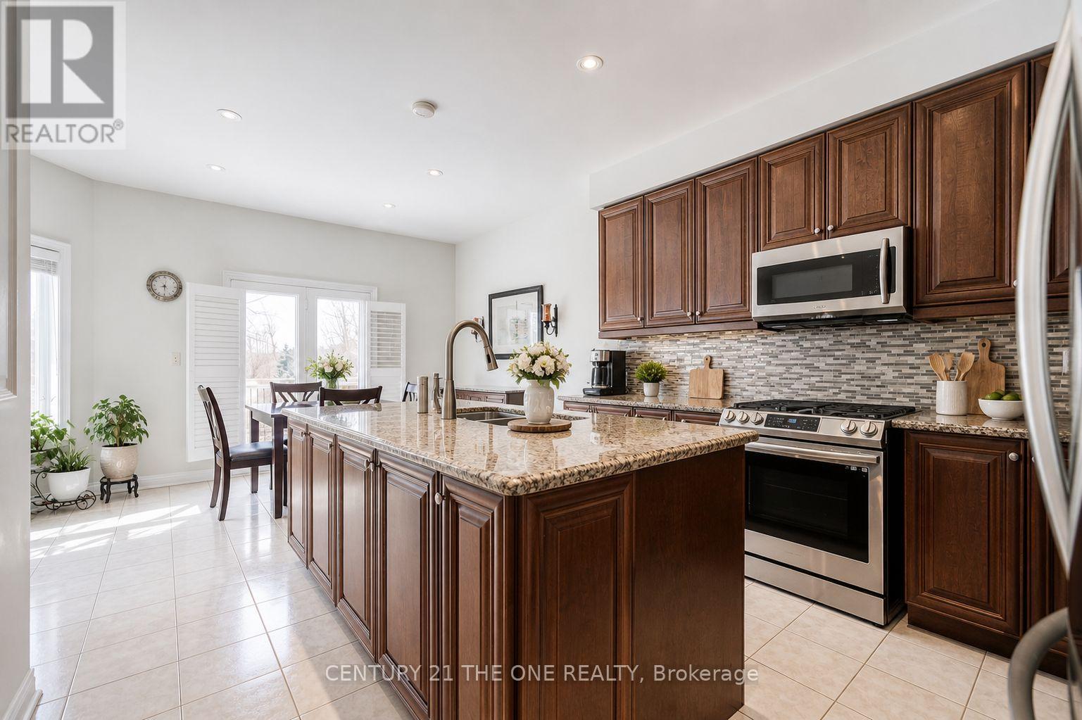 58 Shadow Falls Drive, Richmond Hill, Ontario  L4E 4J9 - Photo 15 - N12967870