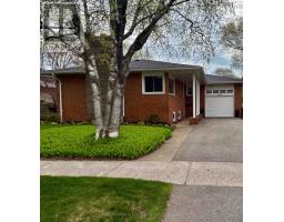 1602 CARLETTA DRIVE, Mississauga, Ontario
