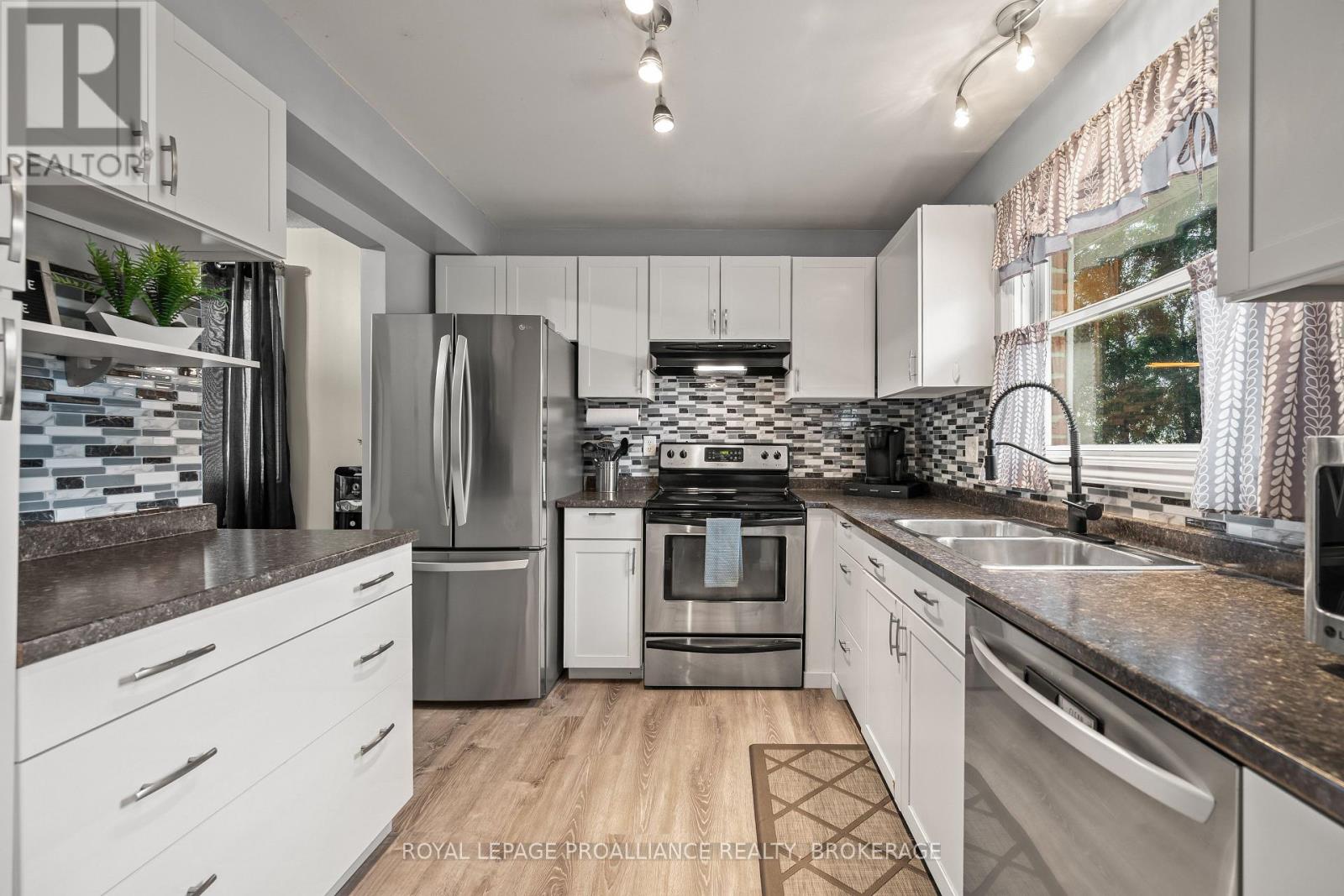 884 Larchwood Crescent, Kingston, Ontario  K7P 2P7 - Photo 6 - X13083854