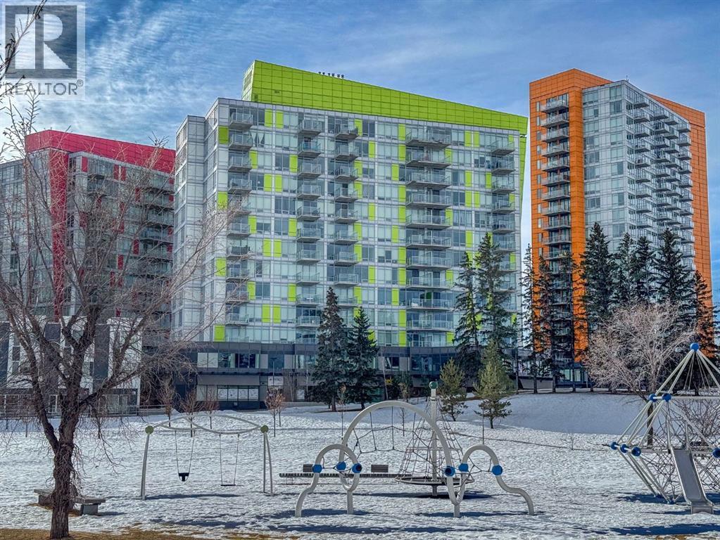 605, 30 Brentwood Common NW, Calgary, Alberta  T2L 2L8 - Photo 1 - A2290722