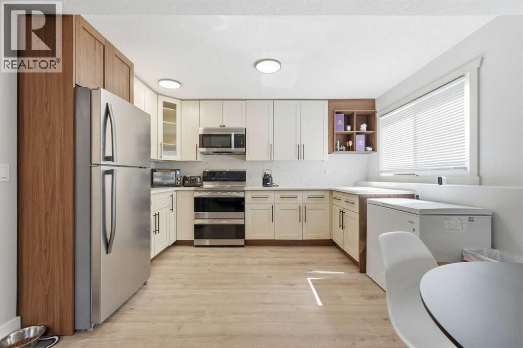 71 Woodfield Drive SW, Calgary, Alberta  T2W 3T3 - Photo 32 - A2307737