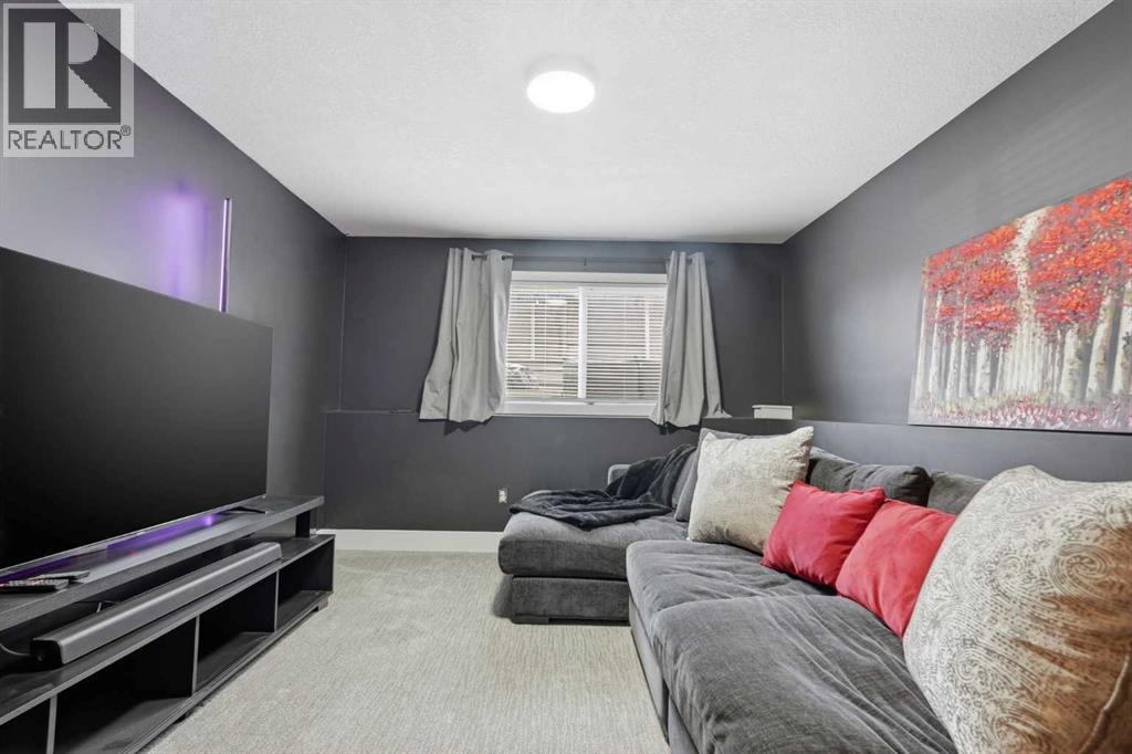 71 Woodfield Drive SW, Calgary, Alberta  T2W 3T3 - Photo 29 - A2307737